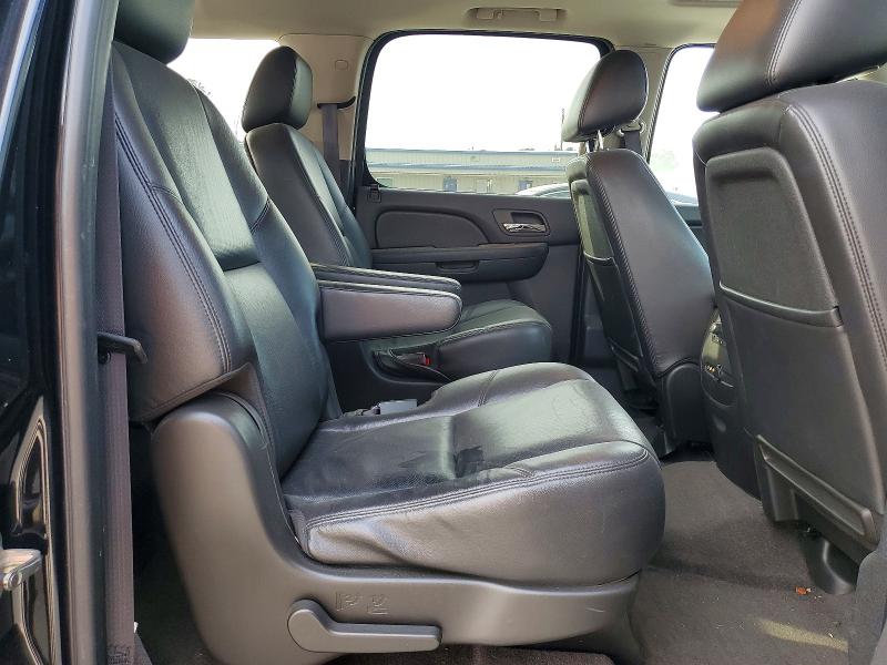 Photo 11 from auction – 2011 CHEVROLET SUBURBAN with VIN 1GNSKKE33BR298566