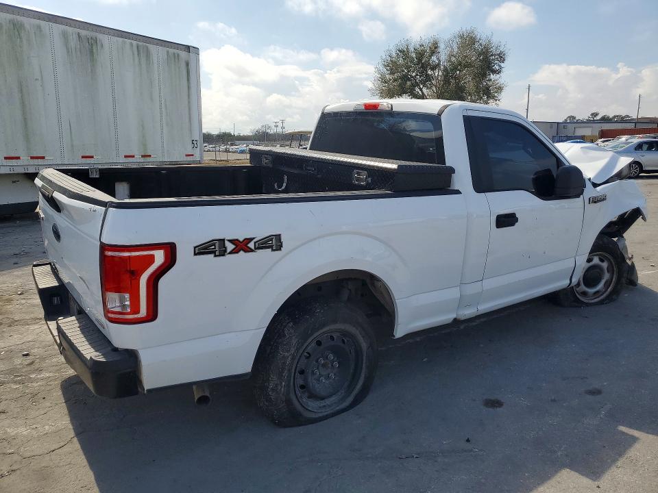 Photo 3 from auction – 2016 FORD F150 with VIN 1FTMF1E87GKE26397