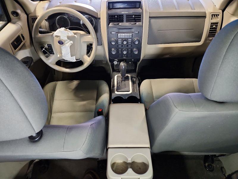 Photo 8 from auction – 2010 FORD ESCAPE XLS with VIN 1FMCU9C76AKB31529