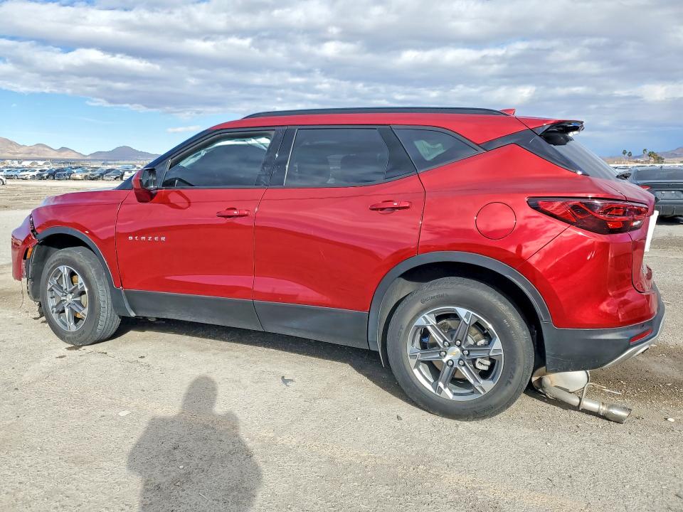 Photo 2 from auction – 2024 CHEVROLET BLAZER with VIN 3GNKBCR47RS180228