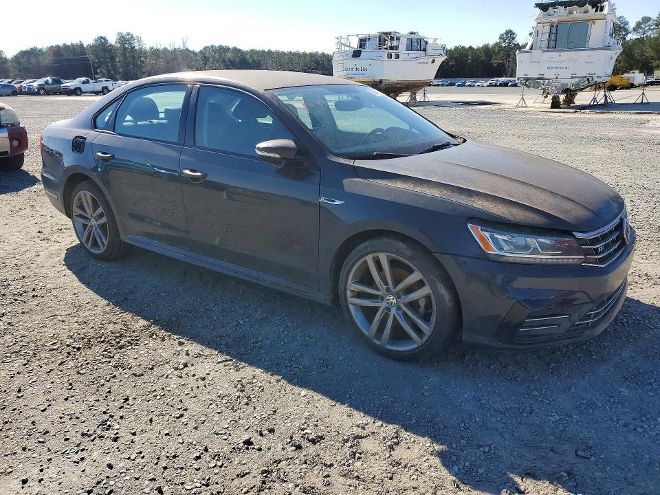 Photo 4 from auction – 2018 VOLKSWAGEN PASSAT with VIN 1VWAA7A33JC029010