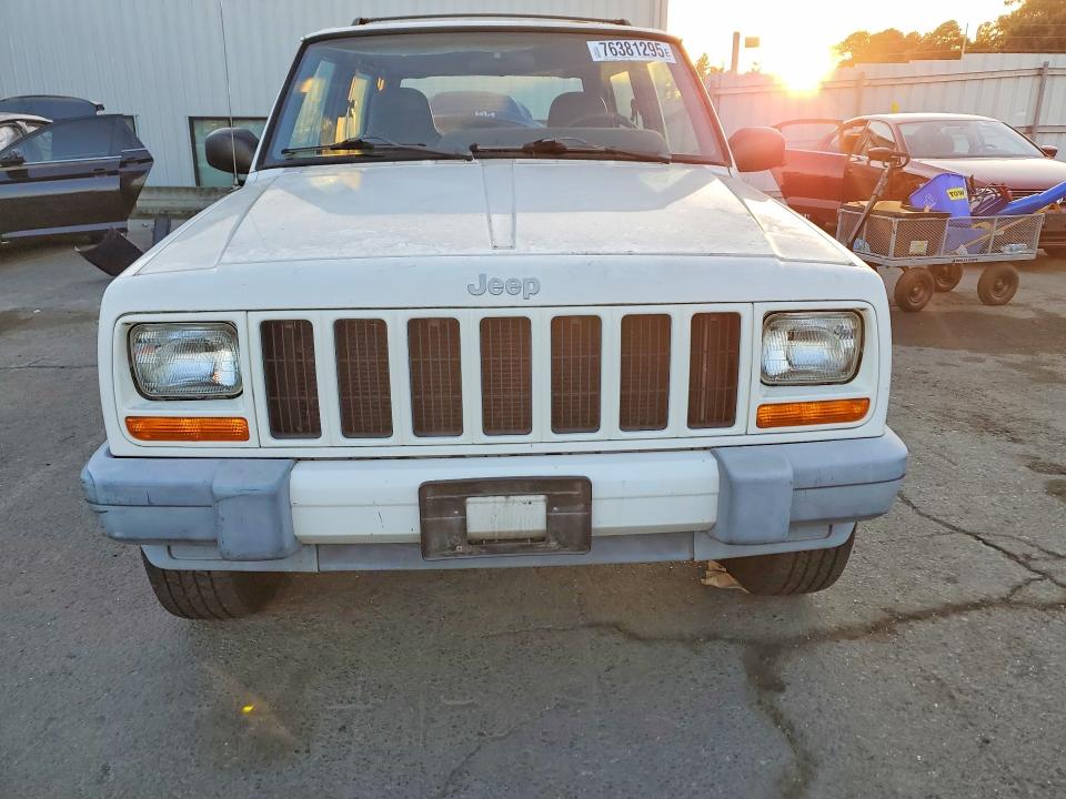 Photo 5 from auction – 2001 JEEP CHEROKEE S with VIN 1J4FT47S91L572520