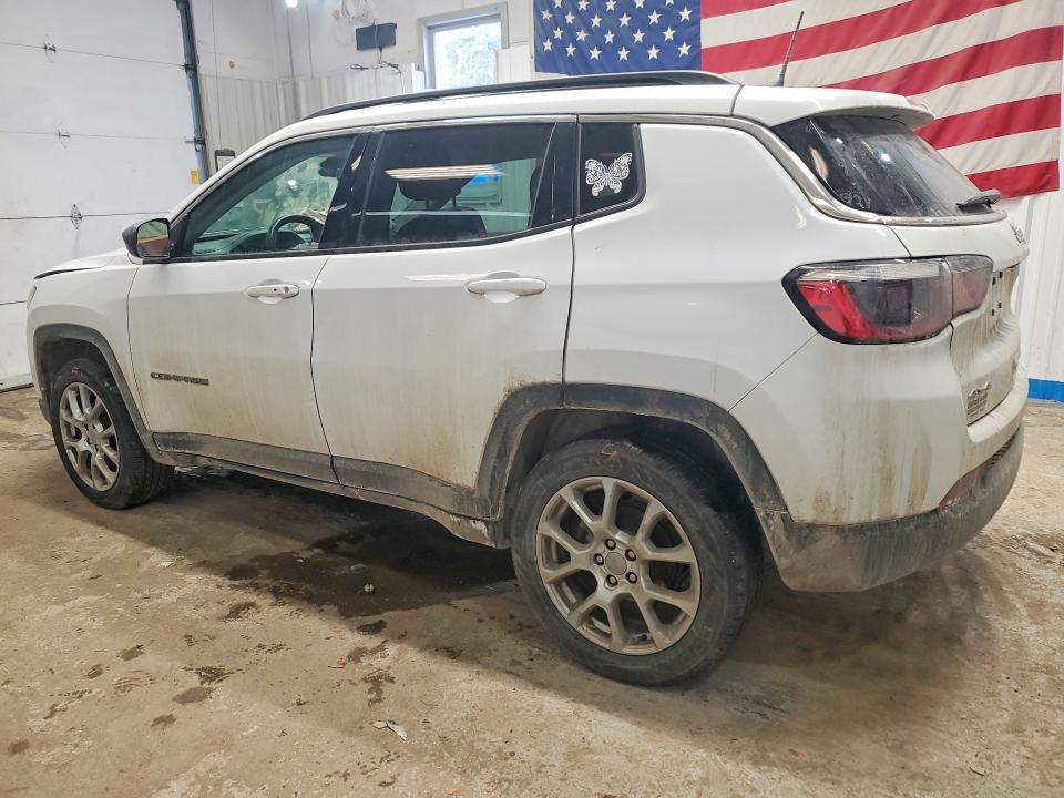 Photo 2 from auction – 2022 JEEP COMPASS with VIN 3C4NJDFB9NT128931