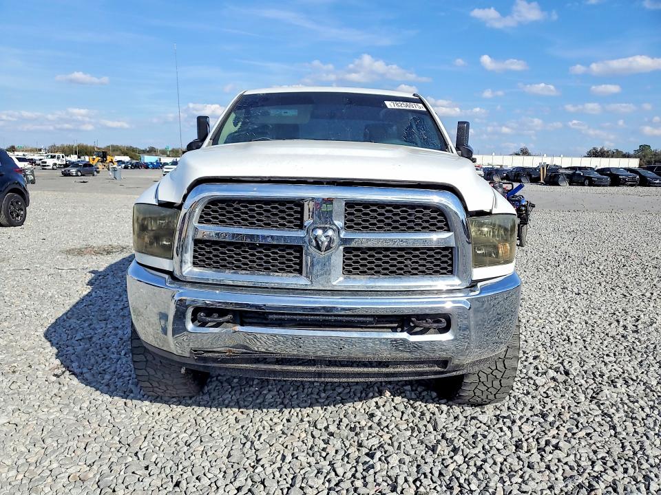 Photo 5 from auction – 2015 RAM 2500 with VIN 3C6TR5HT1FG507371