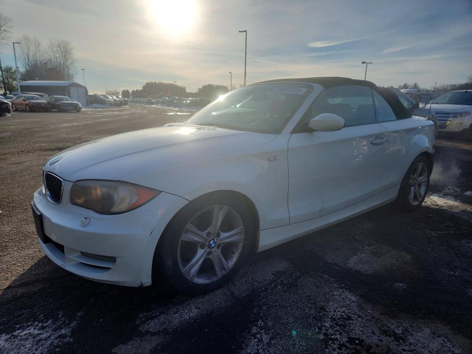 BMW 128 I 2009 with VIN WBAUN13539VH80821 - Photo from auction