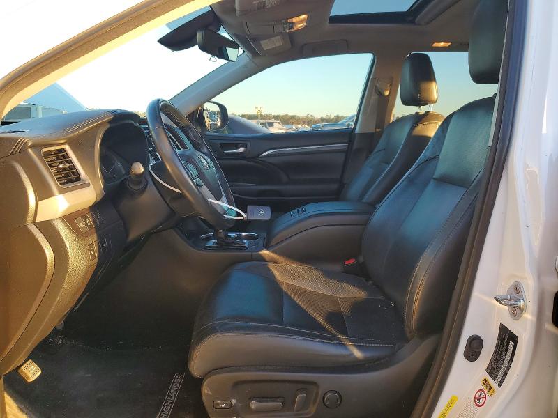 Photo 7 from auction – 2018 TOYOTA HIGHLANDER with VIN 5TDYZRFH0JS253019