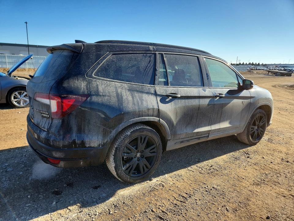 Photo 3 from auction – 2022 HONDA PILOT BLAC with VIN 5FNYF6H74NB001652