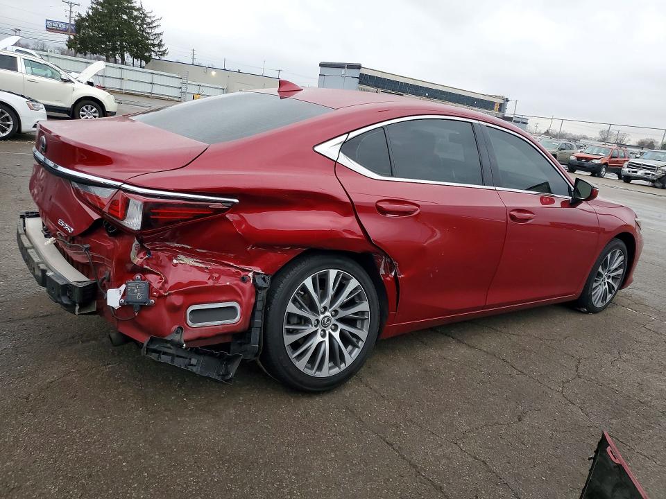صورة رقم 3 من المزاد - 2019 LEXUS ES مع VIN 58ABZ1B12KU040462
