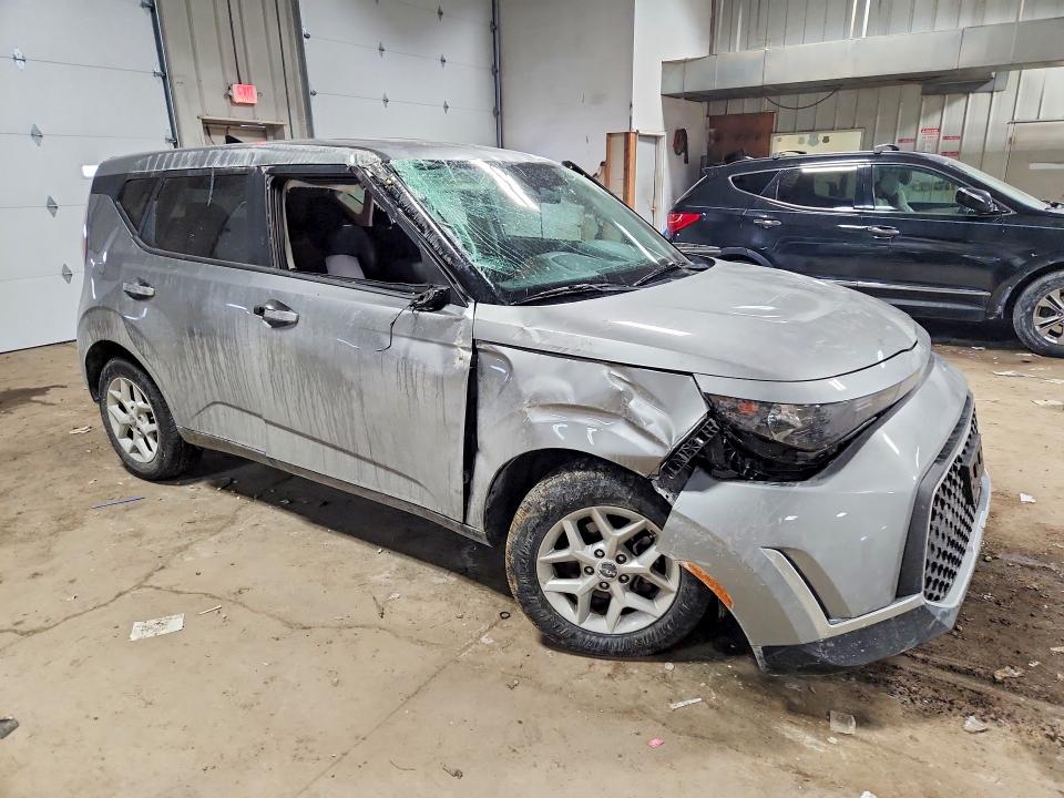 Photo 4 from auction – 2023 KIA SOUL with VIN KNDJ23AU5P7844845