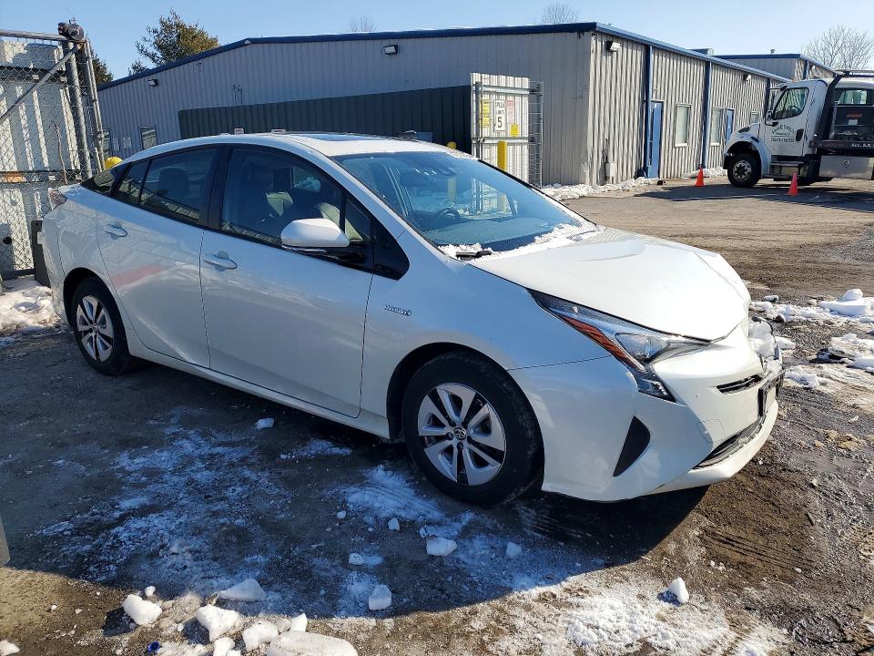 Photo 4 from auction – 2016 TOYOTA PRIUS with VIN JTDKARFU5G3016451