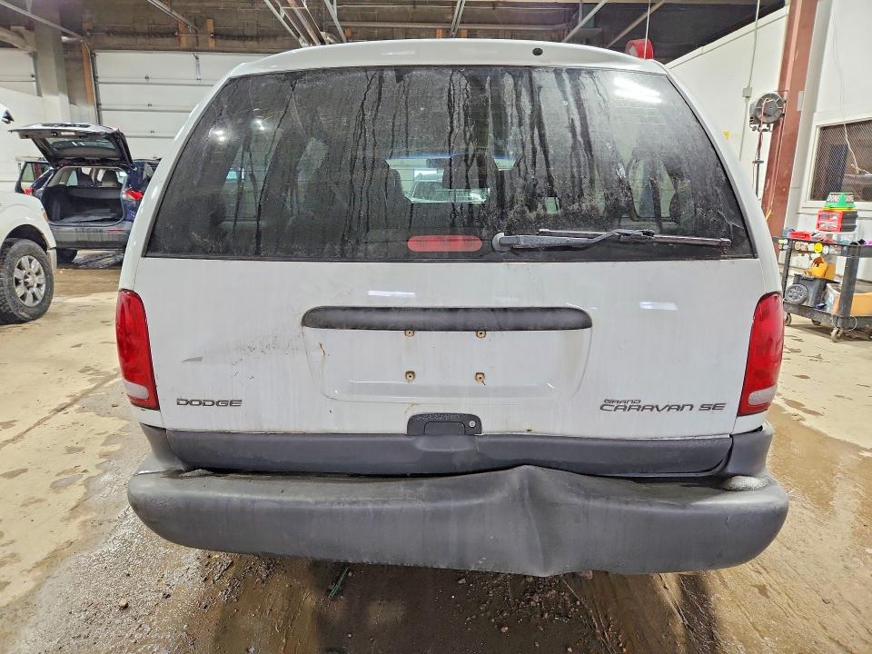 Photo 6 from auction – 1998 DODGE GRAND CARAVAN with VIN 2B4GP44G0WR803315
