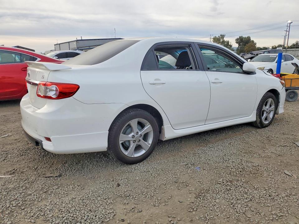 Photo 3 from auction – 2012 TOYOTA COROLLA BA with VIN 5YFBU4EE9CP062788