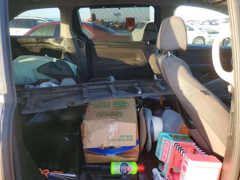 Photo 11 from auction – 2018 HONDA ODYSSEY with VIN 5FNRL6H55JB053880
