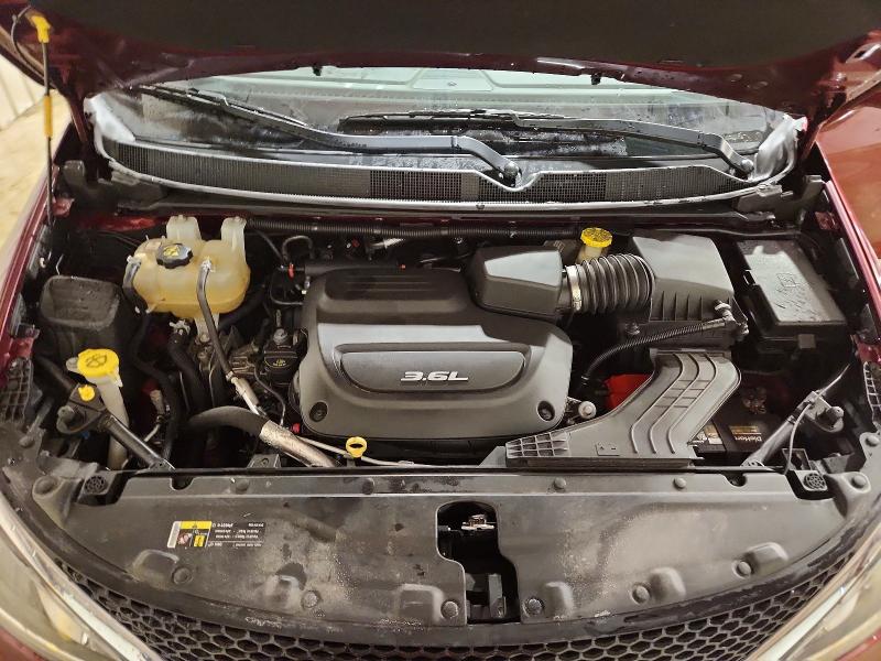 Photo 12 from auction – 2017 CHRYSLER PACIFICA with VIN 2C4RC1EG6HR652827