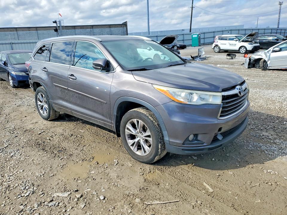 Zdjęcie 4 z aukcji – 2014 TOYOTA HIGHLANDER z VIN 5TDJKRFH6ES059655