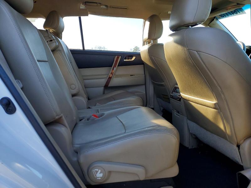 Photo 11 from auction – 2013 TOYOTA HIGHLANDER with VIN 5TDYK3EH9DS128172