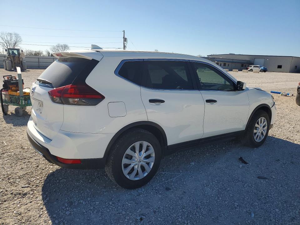 Photo 3 from auction – 2017 NISSAN ROGUE with VIN 5N1AT2MT0HC847103