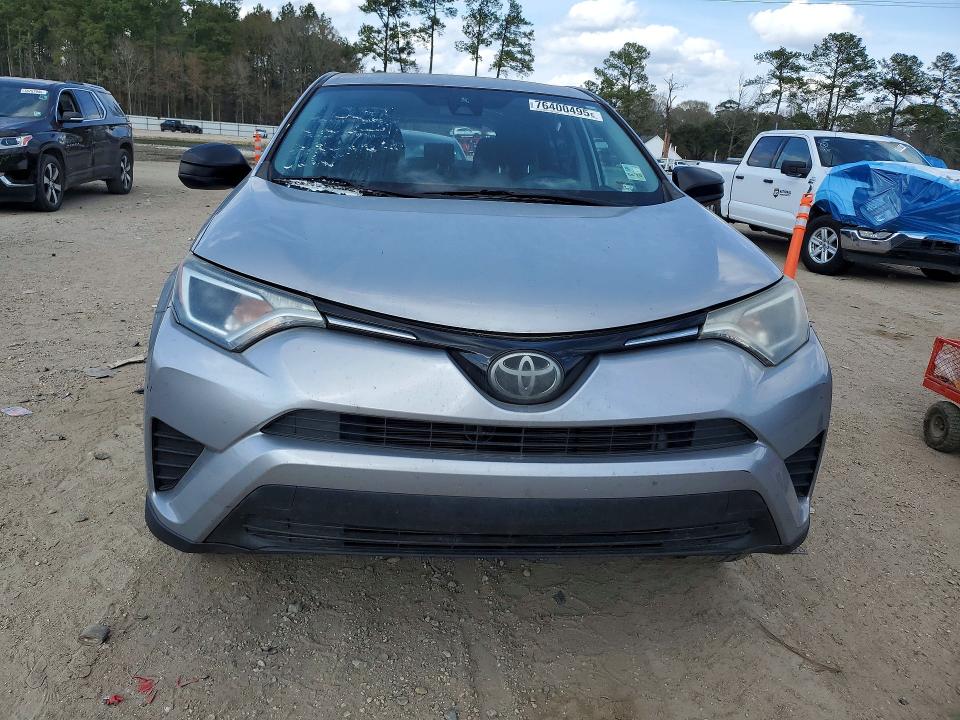 Photo 5 from auction – 2018 TOYOTA RAV4 with VIN 2T3ZFREV1JW409166