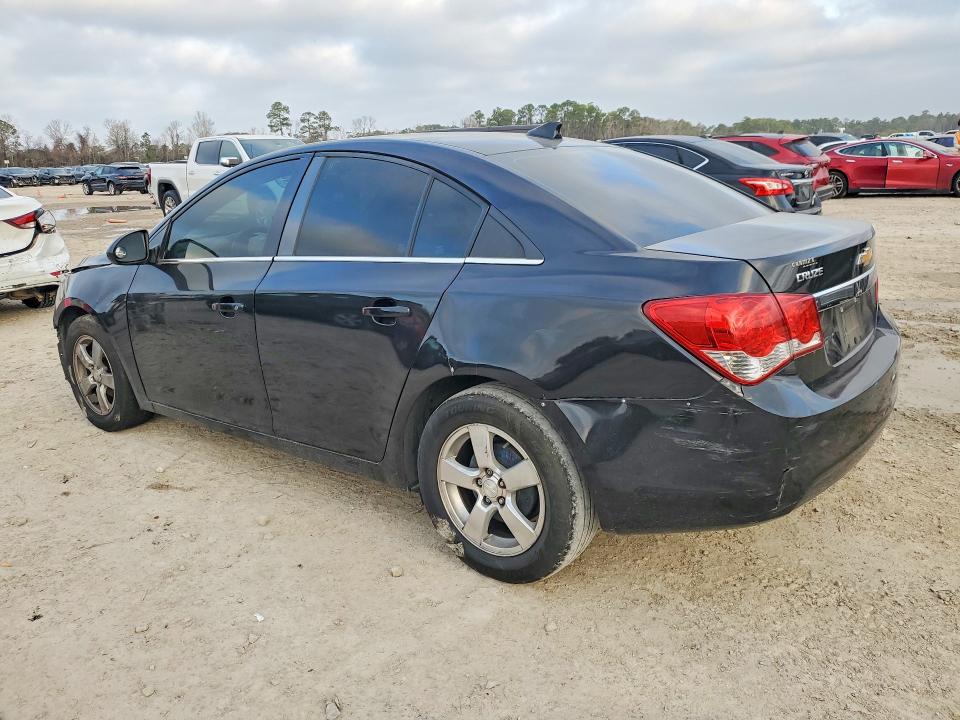 Photo 2 from auction – 2014 CHEVROLET CRUZE LT with VIN 1G1PC5SB7E7306279
