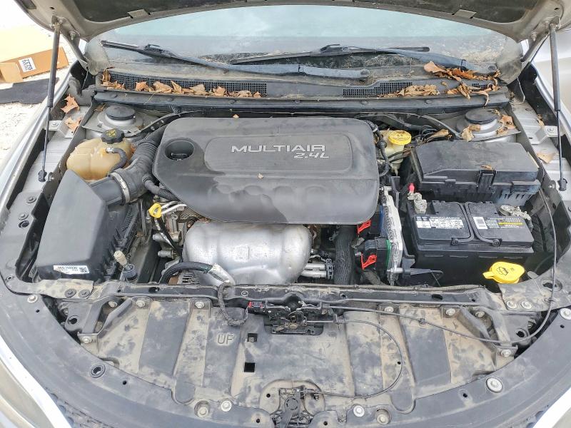 Photo 11 from auction – 2015 CHRYSLER 200 with VIN 1C3CCCAB1FN755356