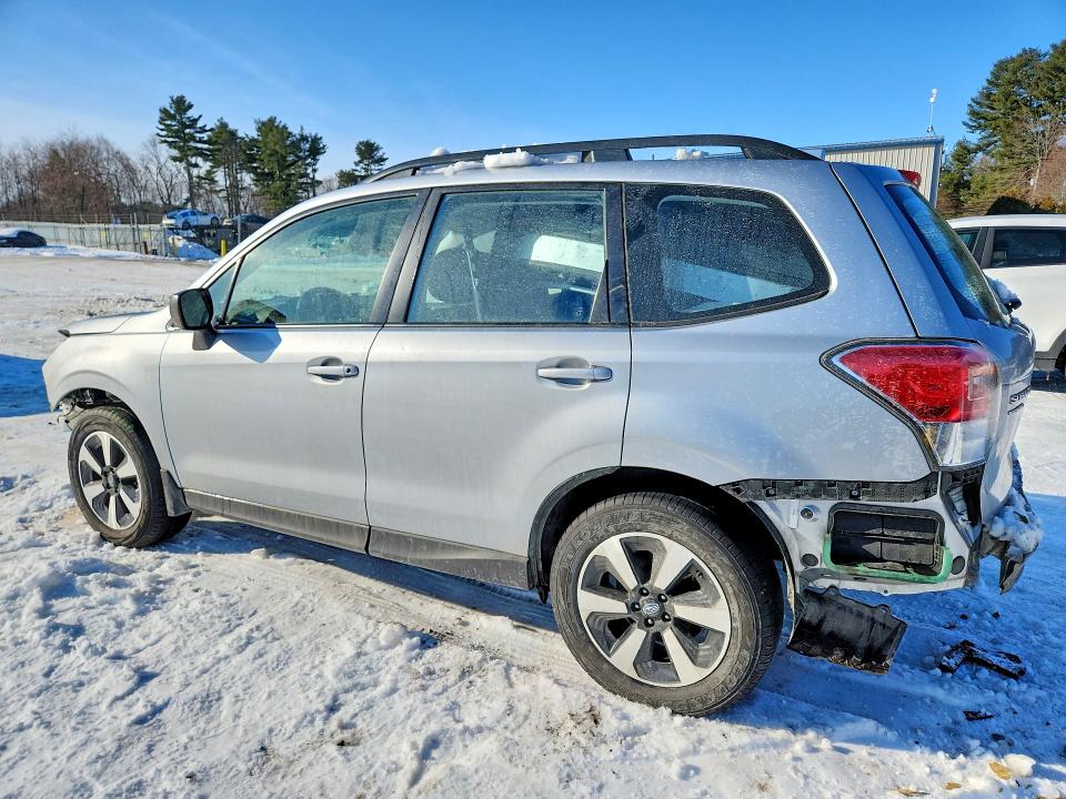 Photo 2 from auction – 2018 SUBARU FORESTER with VIN JF2SJABC3JH460132