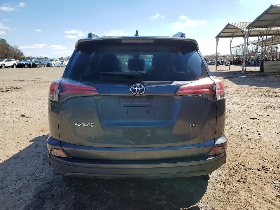 Photo 6 from auction – 2018 TOYOTA RAV4 with VIN JTMZFREV9JJ158010