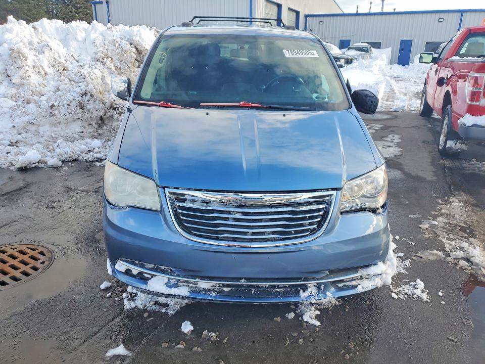 Photo 5 from auction – 2011 CHRYSLER TOWN & COU with VIN 2A4RR5DG0BR733363