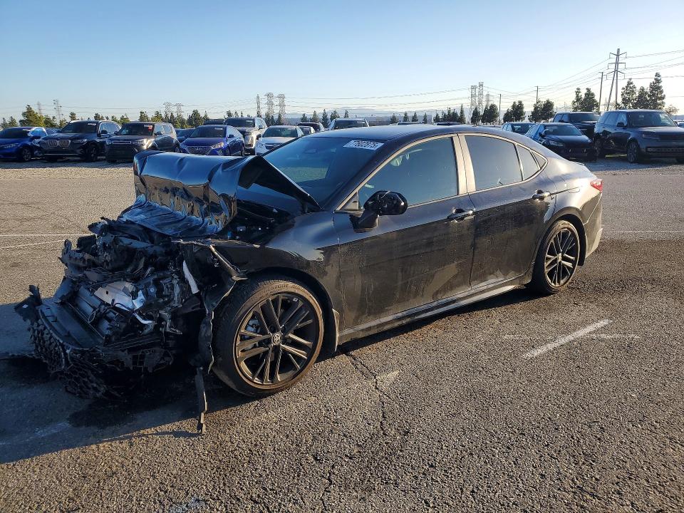 Photo 1 from auction – 2026 TOYOTA CAMRY with VIN 4T1DAACK7TU231469