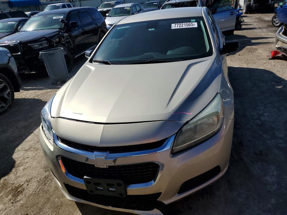 Photo 5 from auction – 2015 CHEV MALIBU with VIN 1G11B5SL6FF142077