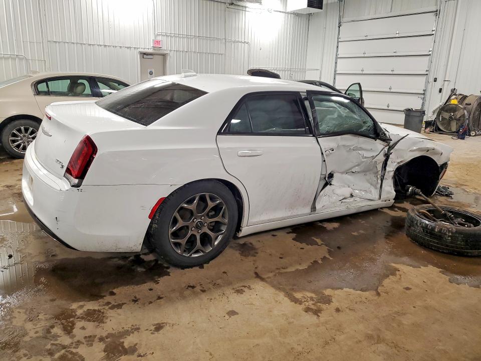 Photo 3 from auction – 2017 CHRYSLER 300 with VIN 2C3CCAGG2HH591523