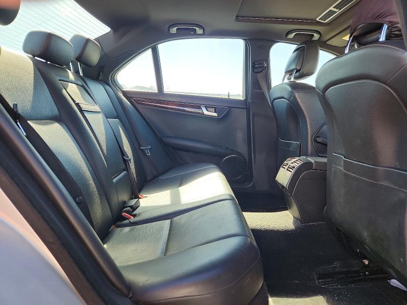 Photo 10 from auction – 2012 MERCEDES-BENZ C with VIN WDDGF4HB9CA619727