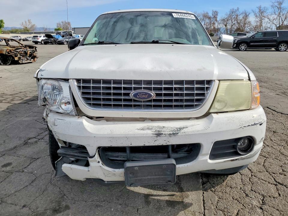 Photo 5 from auction – 2004 FORD EXPLORER with VIN 1FMZU63K84ZA07707