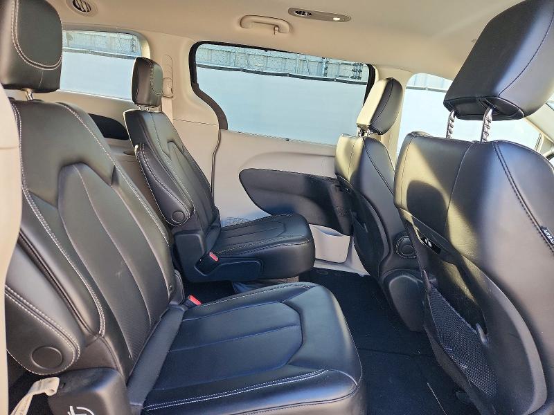 Photo 11 from auction – 2023 CHRYSLER PACIFICA with VIN 2C4RC1BG0PR553939