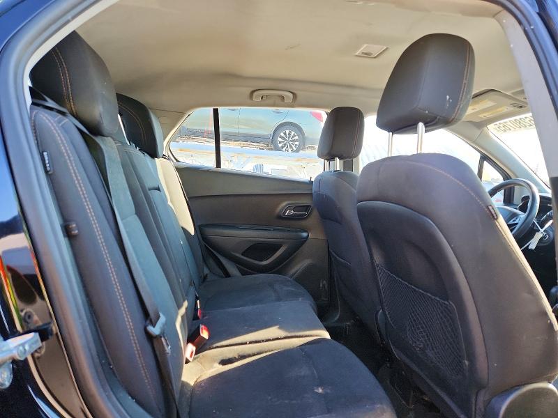Photo 11 from auction – 2017 CHEVROLET TRAX LS with VIN 3GNCJNSB6HL277702