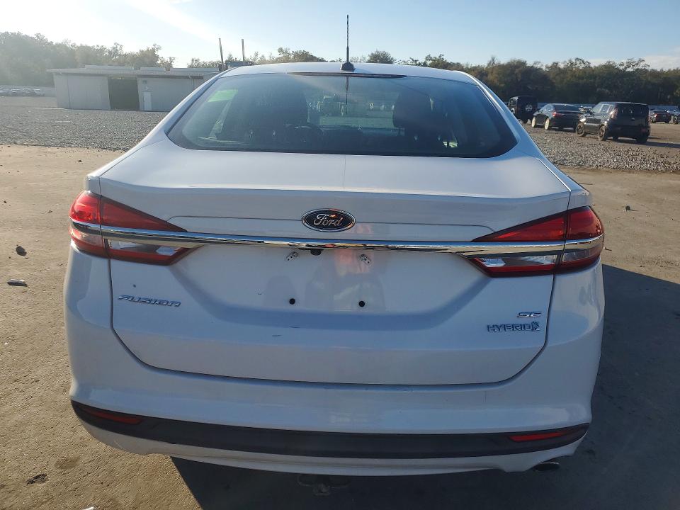 Photo 6 from auction – 2018 FORD FUSION with VIN 3FA6P0LU0JR225837