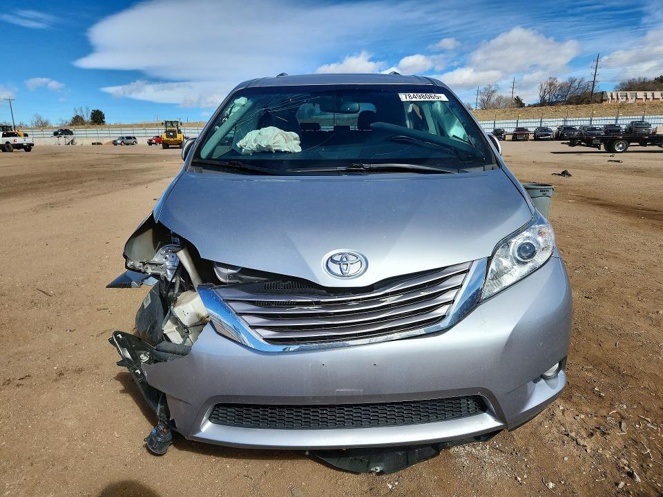 Photo 5 from auction – 2017 TOYOTA SIENNA with VIN 5TDYZ3DC9HS873575
