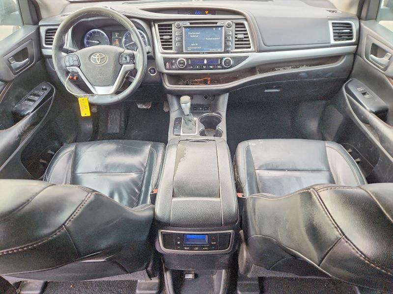 Фото 8 с аукциона – 2015 TOYOTA HIGHLANDER с VIN 5TDJKRFH3FS223879