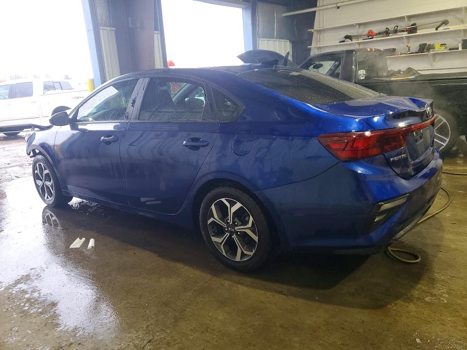 Photo 2 from auction – 2021 KIA FORTE with VIN 3KPF24AD4ME298448