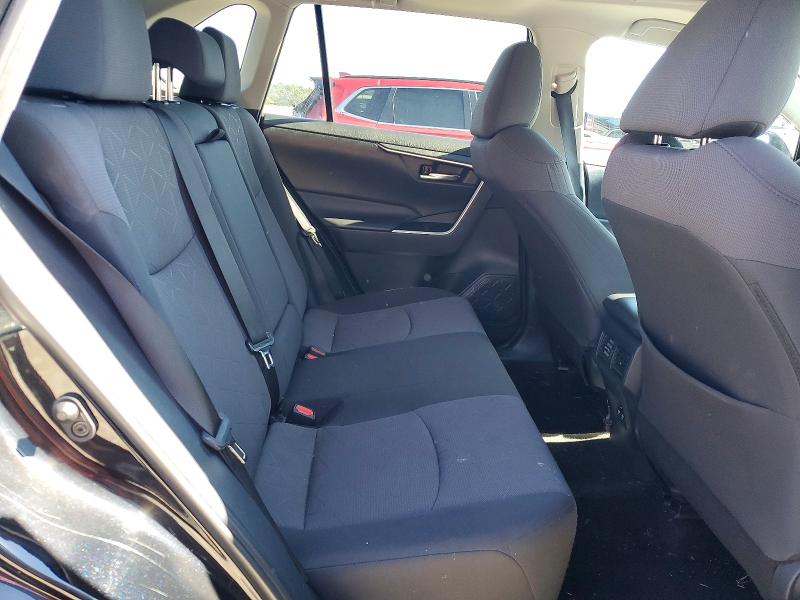 Photo 11 from auction – 2019 TOYOTA RAV4 XLE with VIN 2T3W1RFV8KW046916