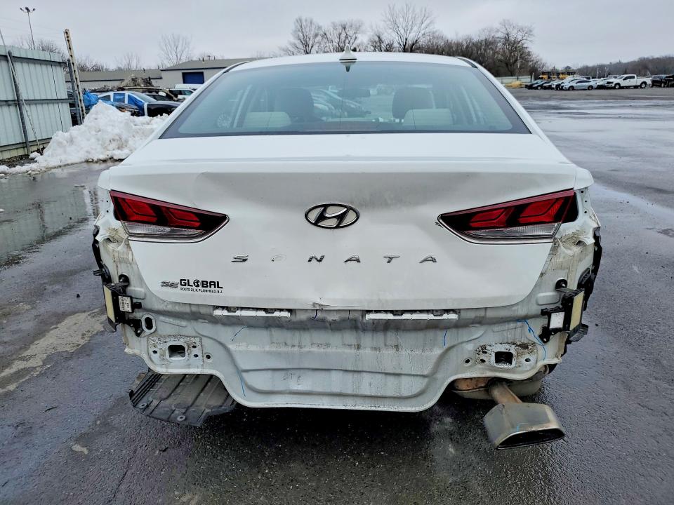 Photo 6 from auction – 2018 HYUNDAI SONATA with VIN 5NPE24AF5JH667368