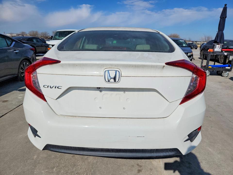 Photo 6 from auction – 2016 HONDA CIVIC with VIN 2HGFC2F60GH501860