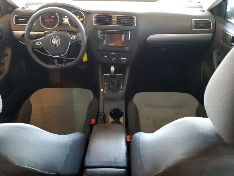 Photo 8 from auction – 2017 VOLKSWAGEN JETTA S with VIN 3VW2B7AJ2HM281727
