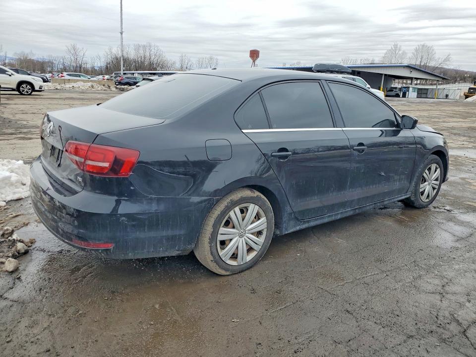 Photo 3 from auction – 2017 VOLKSWAGEN JETTA with VIN 3VW2B7AJ9HM415343