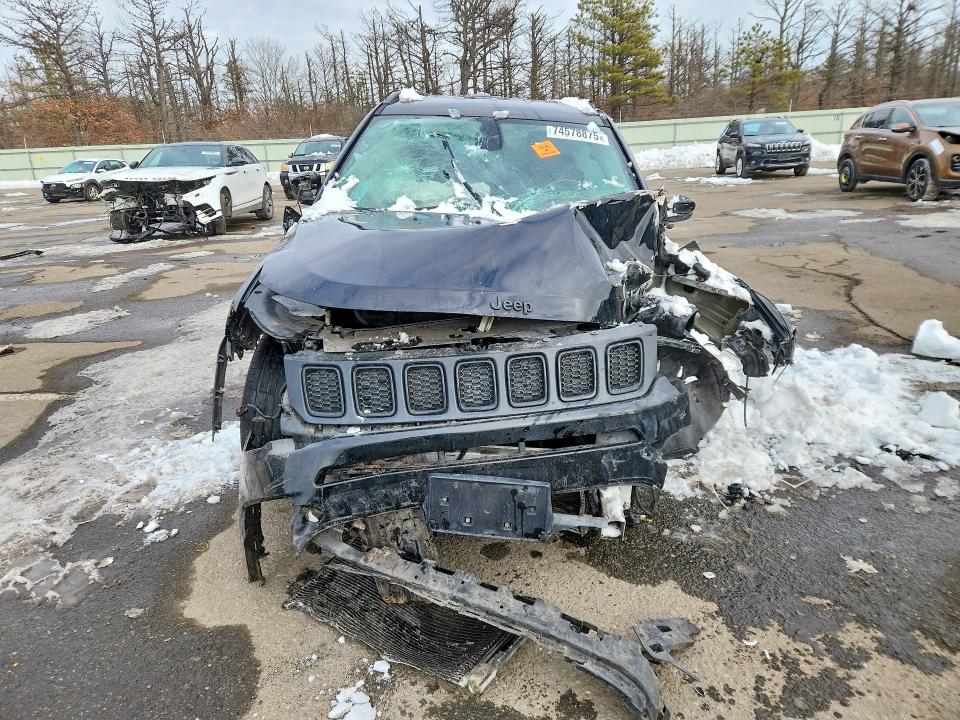 Photo 5 from auction – 2019 JEEP COMPASS with VIN 3C4NJDBB8KT648636