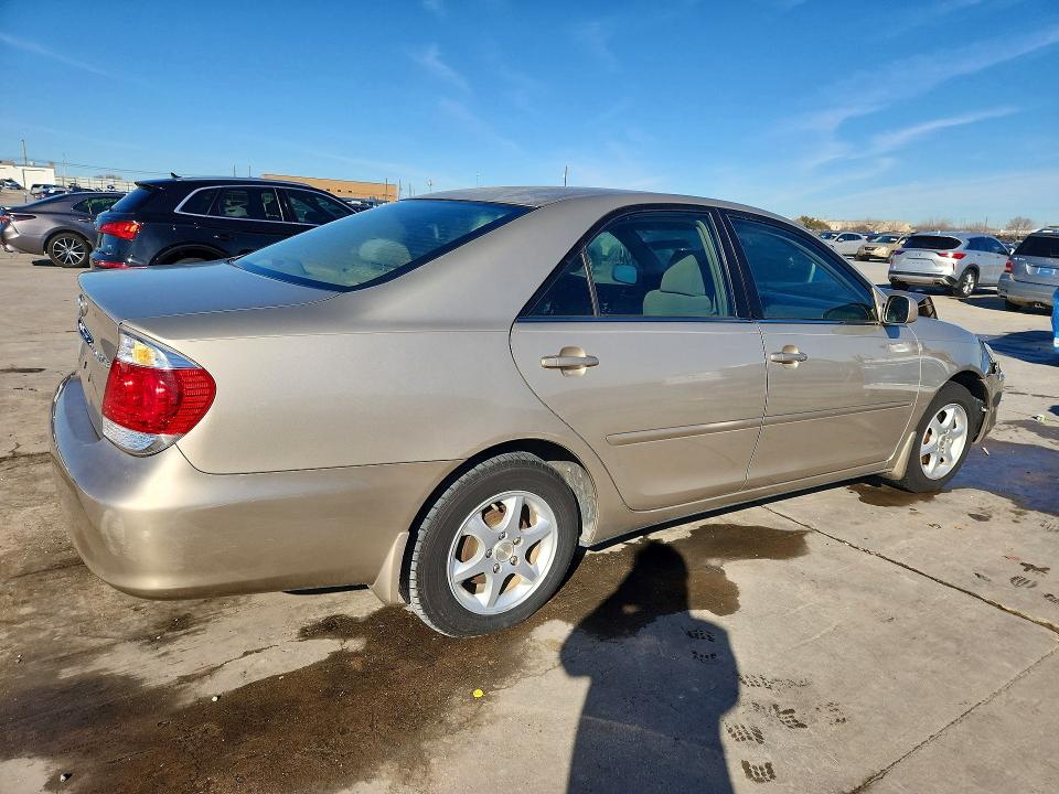 Photo 3 from auction – 2005 TOYOTA CAMRY with VIN 4T1BE32K45U095250
