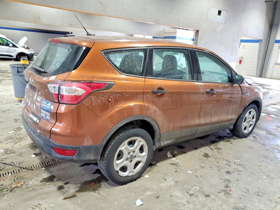 Photo 3 from auction – 2017 FORD ESCAPE S with VIN 1FMCU0F77HUA58368