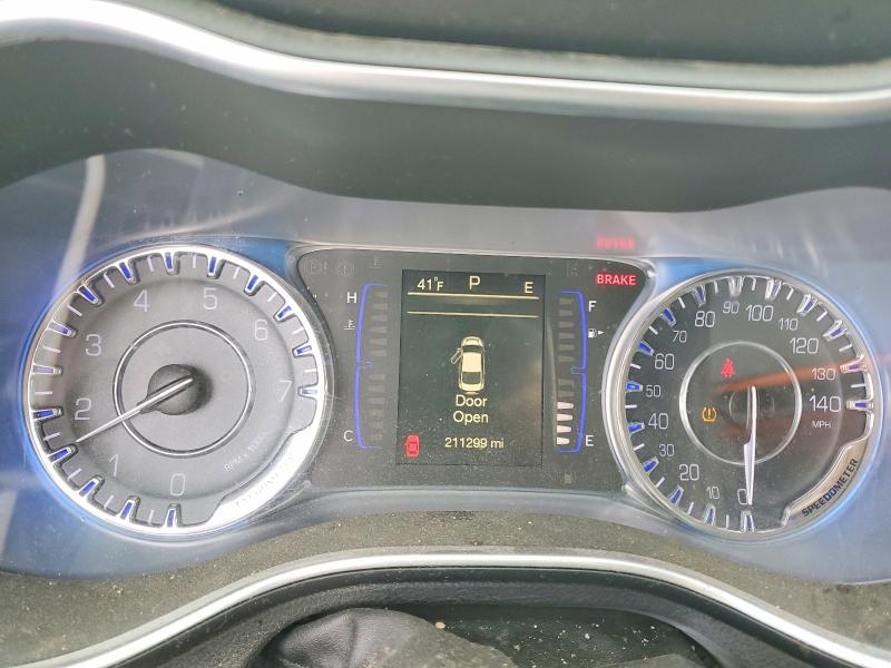 Photo 9 from auction – 2017 CHRYSLER 200 LIMITE with VIN 1C3CCCAB0HN507666