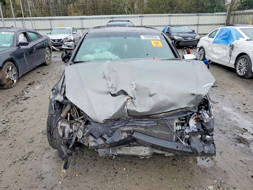 Photo 5 from auction – 2013 CHRYSLER 200 with VIN 1C3CCBAB9DN685810
