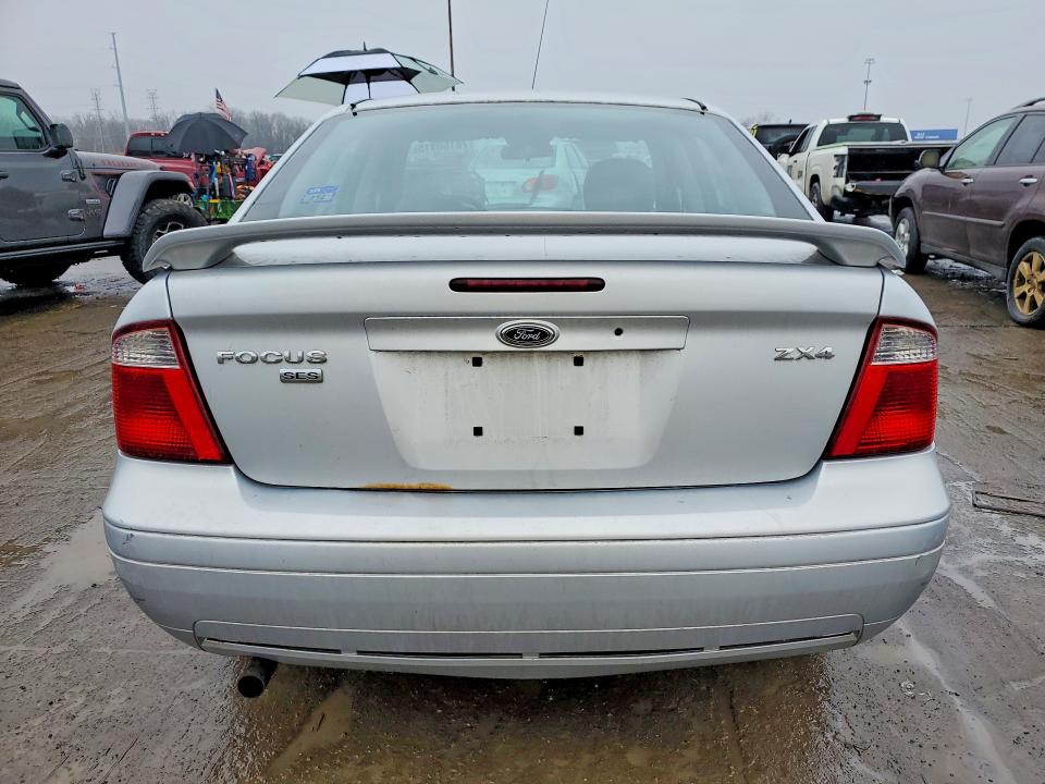 Photo 6 from auction – 2006 FORD FOCUS with VIN 1FAHP34N36W225465