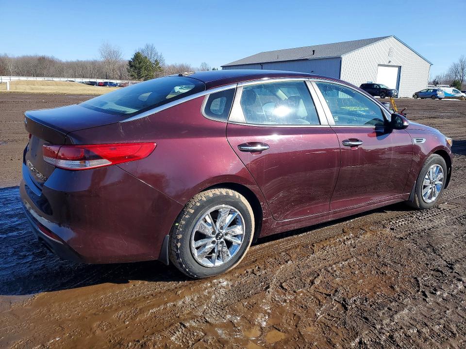 Photo 3 from auction – 2016 KIA OPTIMA with VIN 5XXGT4L38GG107339